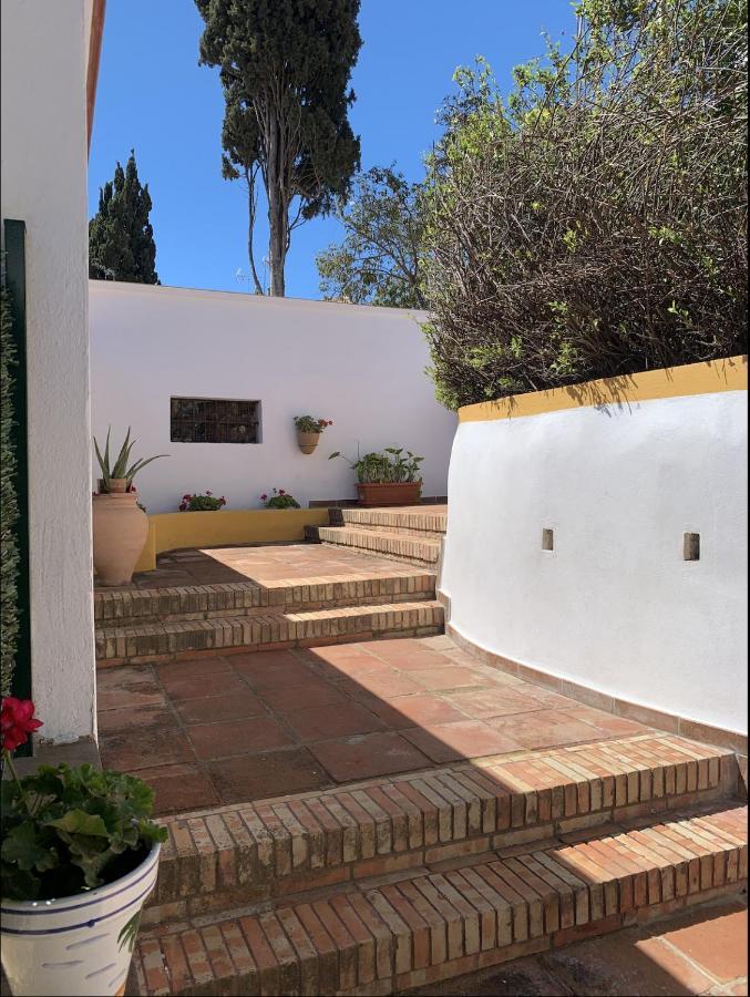 Encantador Apartamento-Céntrico-con Amplio Jardín Torremolinos Esterno foto