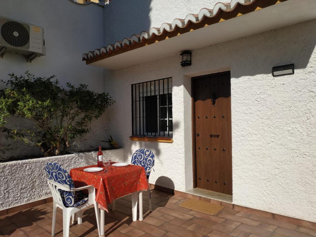 Encantador Apartamento-Céntrico-con Amplio Jardín Torremolinos Esterno foto